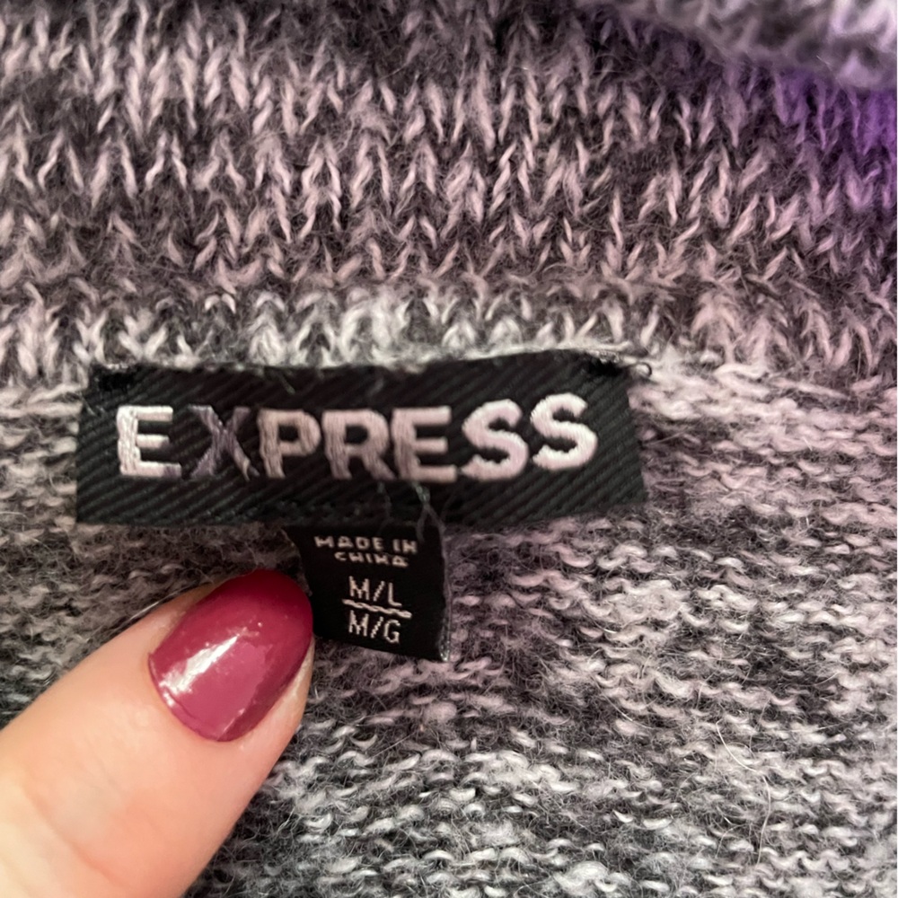 EXPRESS  Cowl Neck Oversized Knit Sweater Size M/L Heather Gray Sharkbite Hem - Picture 7 of 8